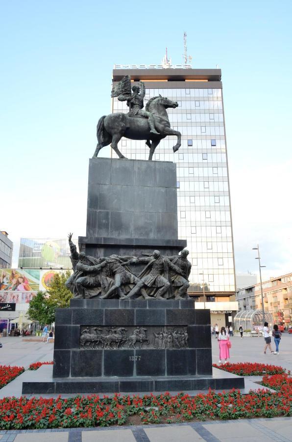 Tike, Tak - Central Residence Ниш Экстерьер фото